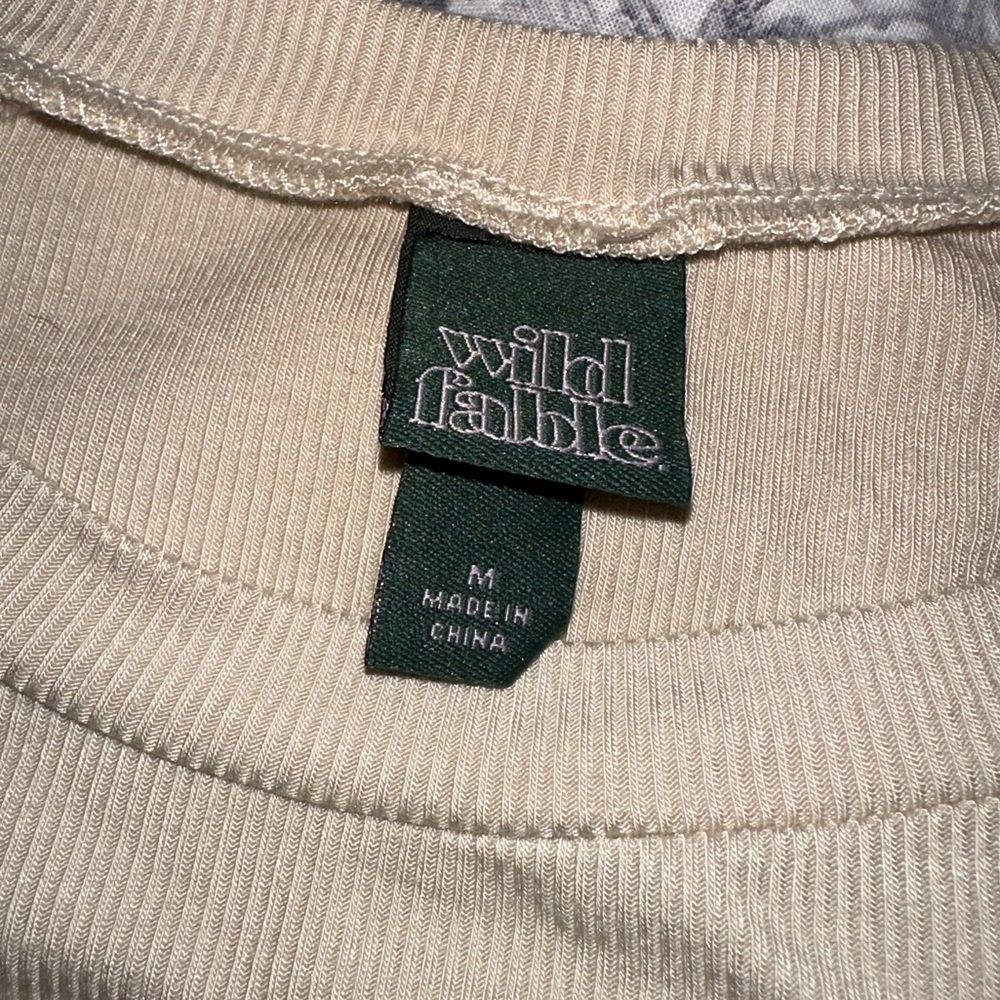 Tan Ribbed Cropped Top - Picture 3 of 4